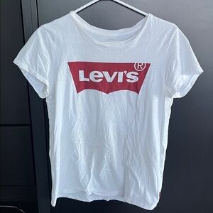 Levi’s White T-Shirt with Red Classic Logo